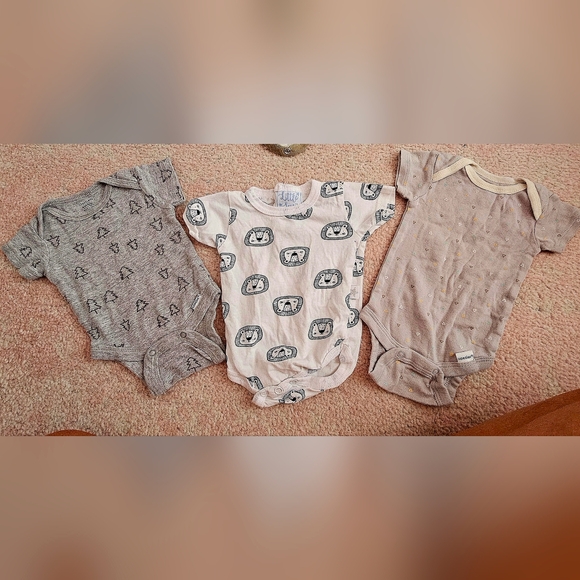 Onesies - Picture 3 of 5